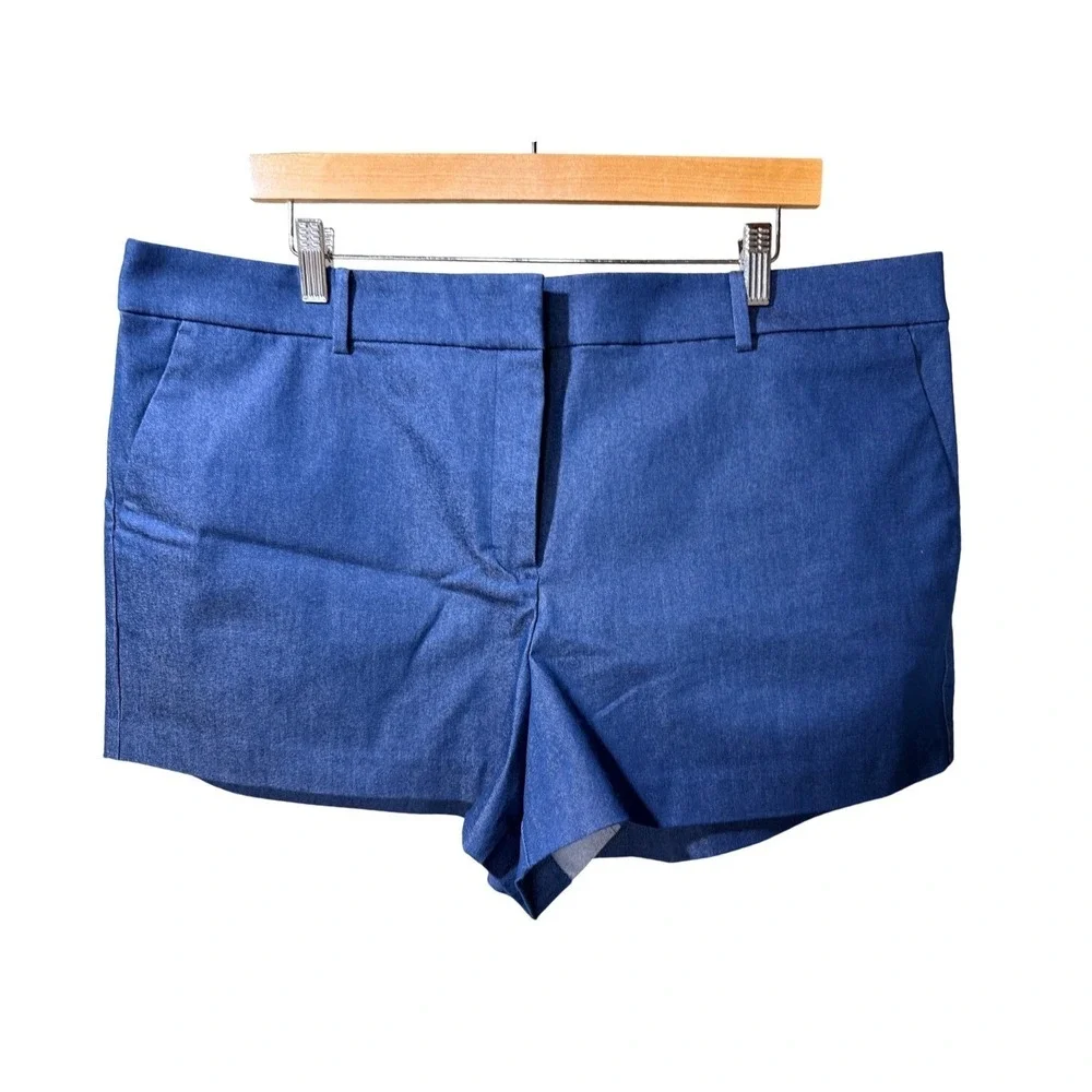 LOFT Riviera Short 18P Blue Curvy Fit Casual Summer Career Shorts Pockets‎ NWOT